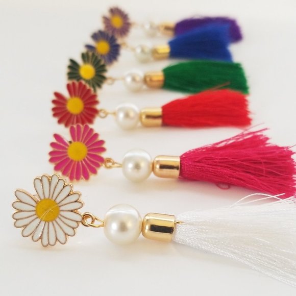 Flower Tassel Earrings NWOT - Picture 2 of 2
